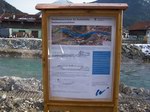 Informationstafeln an der Loisach