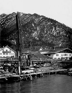 Bau der Loisachbrücke Eschenlohe